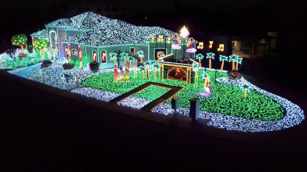 Sanda Twins' Ingenious Display Lights Up The Night – The Great Christmas Light Fight