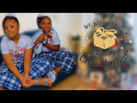 THE STRUGGLE IS REAL| OUR CHRISTMAS SET UP