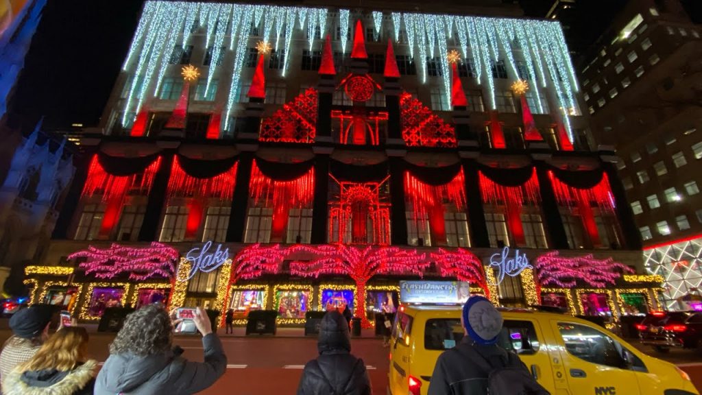 ⁴ᴷ Saks Fifth Avenue Christmas Light Show & Saks Fifth Avenue Holiday Windows 2020